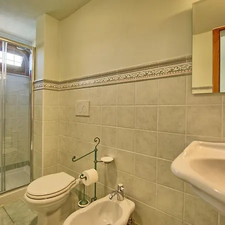 Villa Pietraia Sleeps 6 Pool Air Con Wifi *