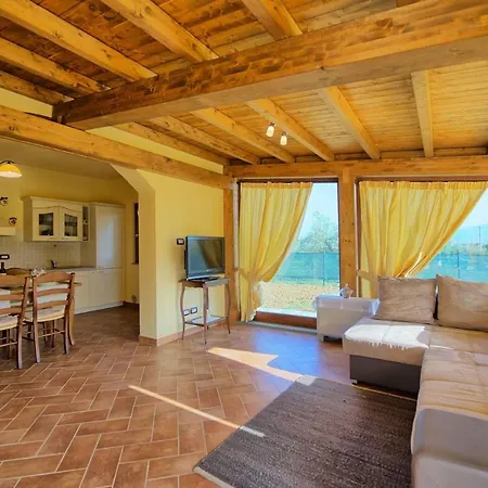 Pietraia Sleeps 6 Pool Air Con Wifi *