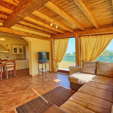 Pietraia Sleeps 6 Pool Air Con Wifi Villa